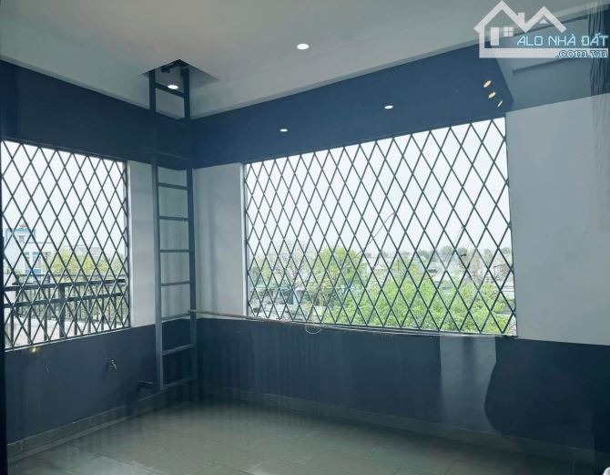 Bán nhà 3 tầng mới đường Dương Đức Hiền -Đầy đủ nội thất y hình, gần biển Nguyễn Tất Thành - 8