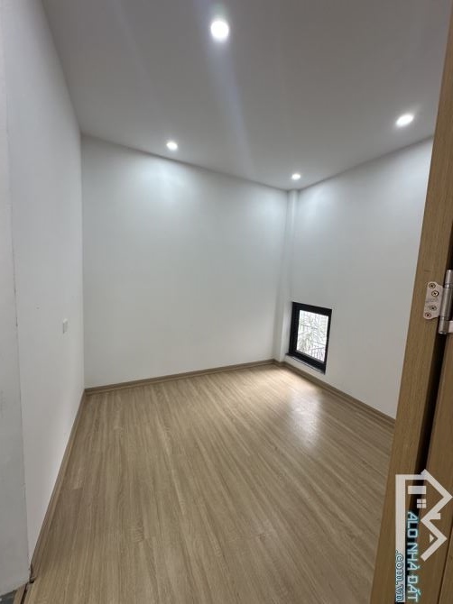 NHÀ THÔNG TẦNG THANH NHÀN- 3 BƯỚC RA Ô TÔ - NGÕ THÔNG- 42M- CHỈ 6.35 TỶ- CÓ 102 - 8