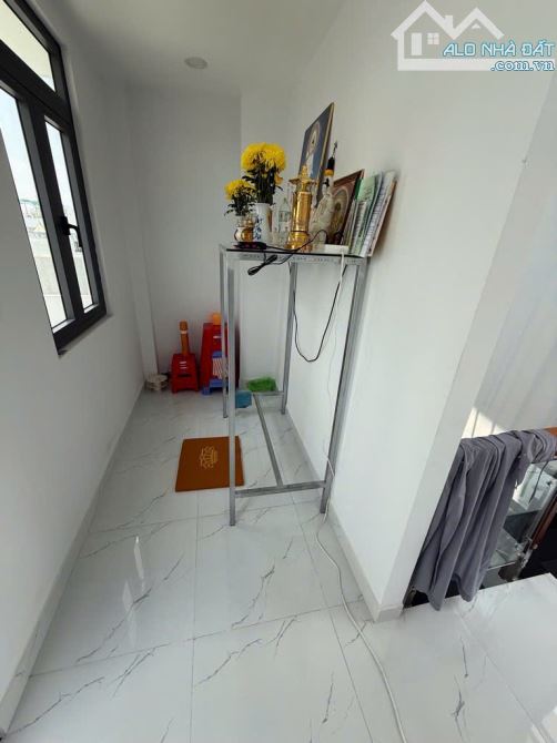 Bán nhà mới- đẹp 5 tầng HXH thông ngay chợ Gò Xoài, 48m² - giáp Tân Phú chỉ nhỉnh 6 tỷ - 8