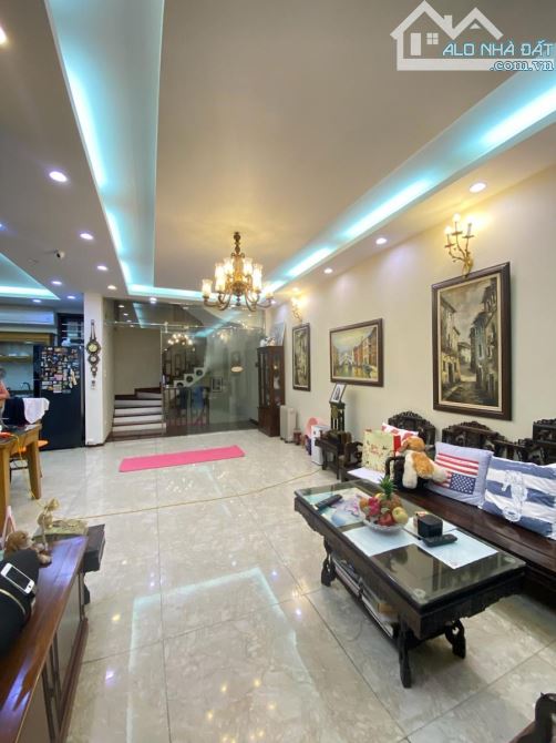 BÁN NHÀ XUÂN TẢO - CẠNH NGOẠI GIAO ĐOÀN - MẶT TIỀN 7.04M - 76M2 GIÁ 19.8 TỶ - NHÀ DÂN XÂY - 9