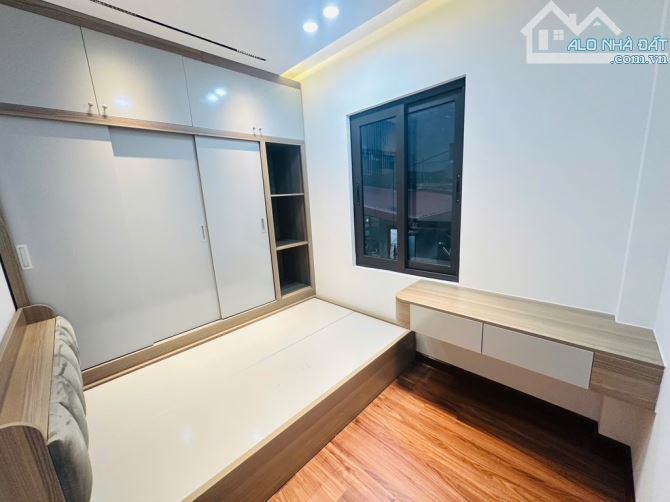 Nhà Tôn Đức Thắng, 45m2, 7 tầng thang máy, gần phố, mt 7m, kinh doanh, vị trí cực đẹp, ở n - 9