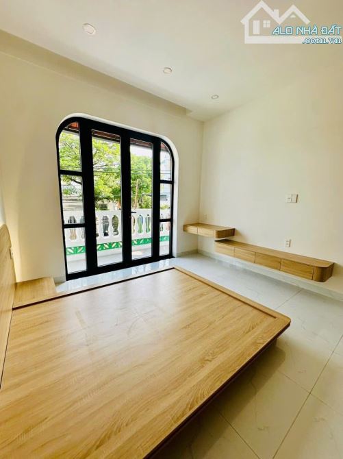Mặt tiền Trần Phú phong cách Hội An - 9