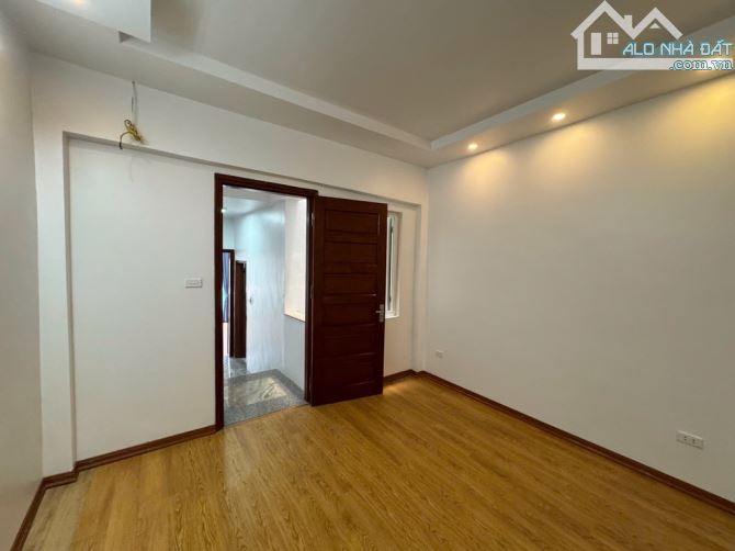 Bán nhà ngọc thụy 45m 4 tầng 4 ngủ full đồ giá rẻ - 9