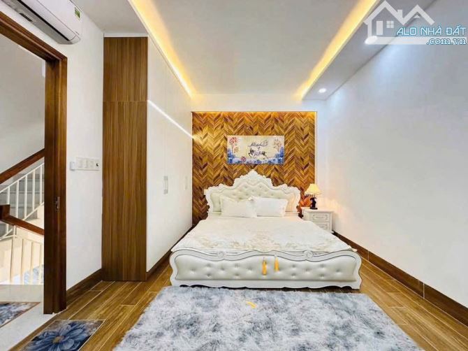Đi nước ngoài định cư bán gấp nhà ở đường Quang Trung, Tăng Nhơn Phú B, Thủ Đức, giá 3 tỷ - 9