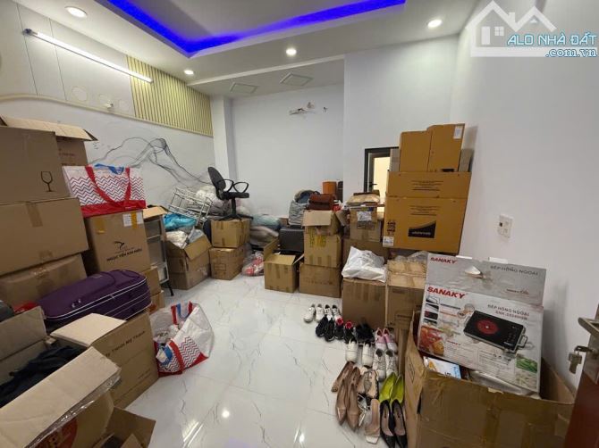 Bán nhà mới- đẹp 5 tầng HXH thông ngay chợ Gò Xoài, 48m² - giáp Tân Phú chỉ nhỉnh 6 tỷ - 9