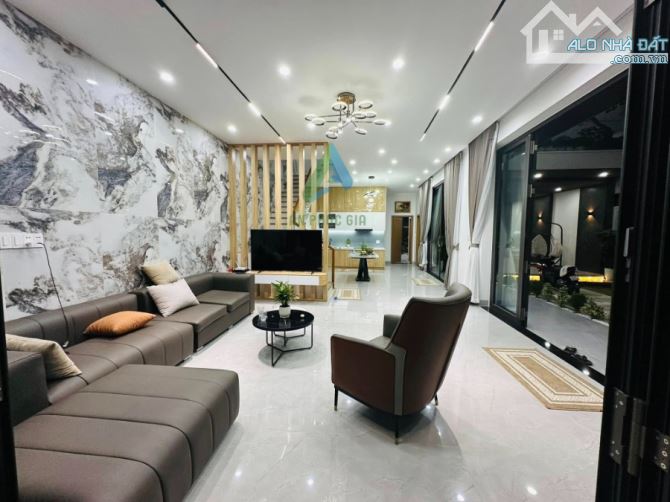🔥 CHO THUÊ BIỆT THỰ ĐẲNG CẤP 3 TẦNG ĐƯỜNG NGUYỄN ĐÌNH THI - 9
