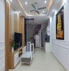 NHÀ MỚI KOONG – NGÔ GIA TỰ – GẦN PHỐ – 1 NHÀ RA Ô TÔ – TIỆN ÍCH BỦA VÂY! Diện tích: 35m²