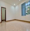 Cho thuê Biệt thự Mỹ Kim, 200m2, 3 lầu, đối diện công viên Hồ bán nguyệt, Quận 7
