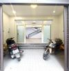 Nhà 5 tầng Lạc Long Quân - 48,5m2 vuông vắn - 2 mặt thoáng - Chào  9,5 tỷ