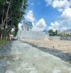 BÁN NHANH 207M2 ĐẤT Ở THỊ XÃ GẦN NGAY CHỢ ĐI VÀO 500M LÀ TỚI DÂN ĐÔNG. GIÁ 150 TRIỆU
