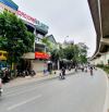 Mặt phố Hoàng Cầu, diện tích 216m2, mt khủng 10,5m, kinh doanh sầm uất, dòng tiền cao.