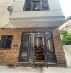 Nhà đẹp, full nội thất 102 Hoàng Đạo Thành, thang máy 6 tầng, oto qua nhà. Giá 10.9 tỷ