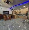 Bán nhà diện tích lớn mặt tiền đường Hoài Thanh
