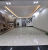 - Bán nhà đường Trần Cung, sát phố, nội thất xịn sò, 36m2, 8 tỷ.