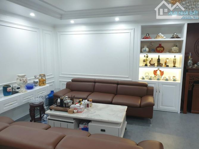 🏠 Nhà đẹp Tây Mỗ, full nội thất, oto đỗ cổng,40m, MT 6.4m, 6.5 tỷ