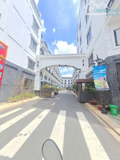 🌈Nhà Mới 5 Tầng Khu Dân Cư Ngã Tư Ga Quận 12- 60m2(4x15) 5PN- HXH vỉa hè- chỉ 8,2tỷ💵  ✅D