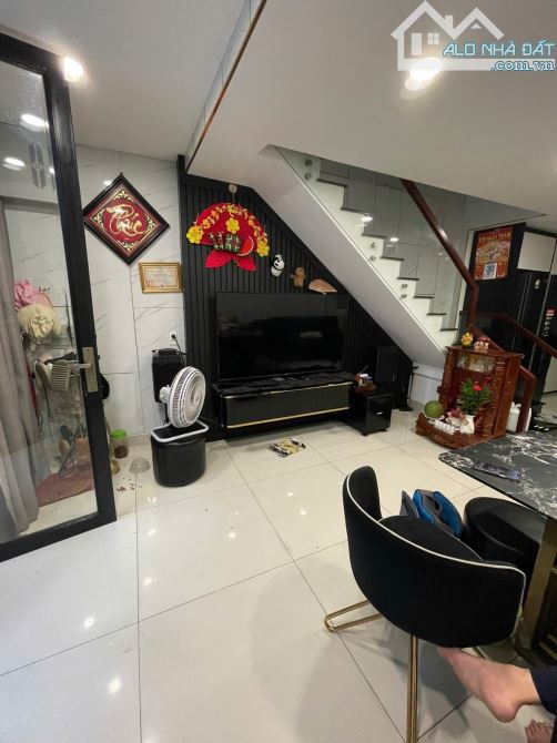💥TÂN PHÚ - HẺM XE HƠI THÔNG - 52M2 (4x13) VUÔNG ĐẸP - NHÀ ĐẸP 3 TẦNG - GIÁ 5.x TỶ💥
