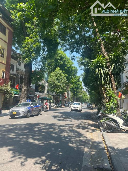 Bán nhà mặt phố, vỉa hè Hoàn Cầu, Đống Đa 50m 5 tầng mt 5m 26tỷ