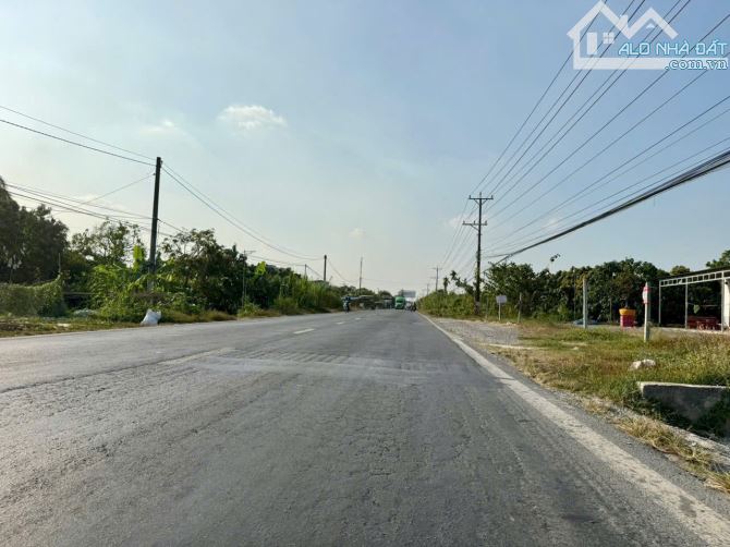 🔰 Bán 2.414m² (23.5m x 104m, thổ 400m², còn lại đất lúa) 🔰 Quốc Lộ 30