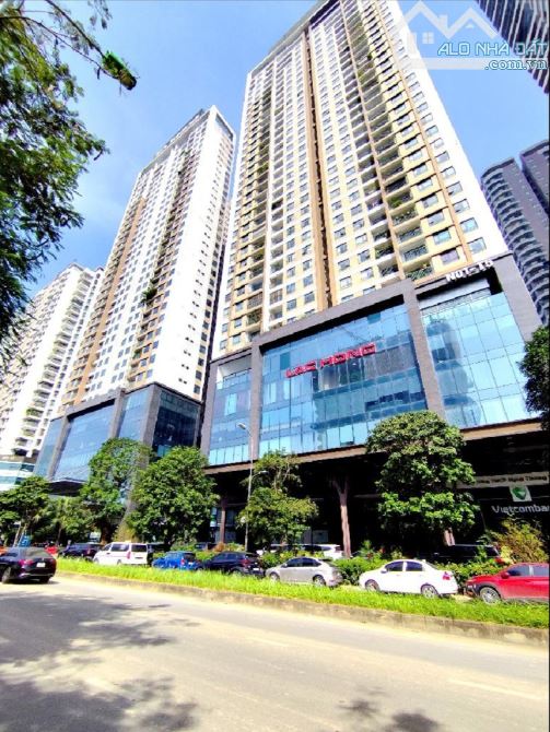 Sàn Thương Mại/ 210 Tỷ/ 2180 M2 / Tầng 1+2/ Ngoại Giao Đoàn