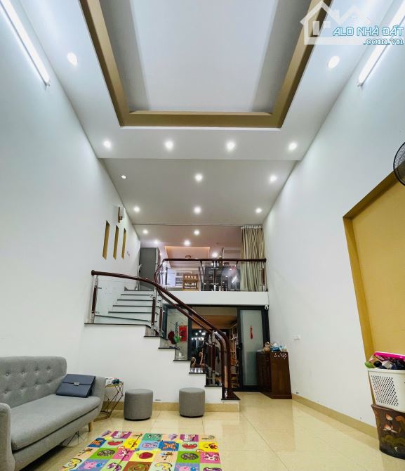 💥 BÁN NHÀ VĂN LA – 2 MẶT TIỀN  – 60M2 – 4 TẦNG – MẶT TIỀN 4.2M – 18.9 TỶ 💥