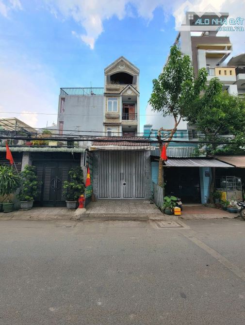 Mặt tiền Kinh Doanh 4 tầng 90m2(4m*22m) Gần Chợ An Nhơn Chỉ 11 tỷ tí