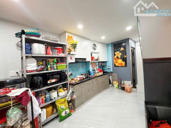 NHÀ ĐẸP HẺM XE HƠI NGUYỄN ĐÌNH CHIỂU QUẬN 3, NHỈNH 7 TỶ Ở NGAY