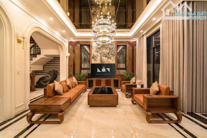 Bán nhà BT2 BT3 khu Linh Đàm mặt đường Nguyễn Duy Trinh 268m2 chỉ 6x tỷ.
