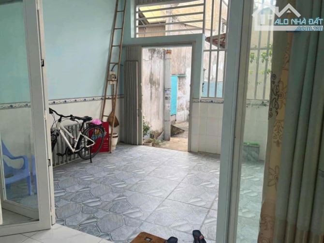- NHÀ TRẦN THANH MẠI - BÌNH TÂN - NỞ HẬU 8 M TÀI LỘC - 5,5 x 17 -2 TẦNG - CHỈ 5,2 TY.