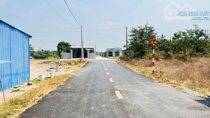 Chính chủ gửi bán LÔ ĐẤT THỔ CƯ CÁCH BÃI TẮM PHƯỚC HẢI CHỈ 5KM. 💰950 TRIỆU