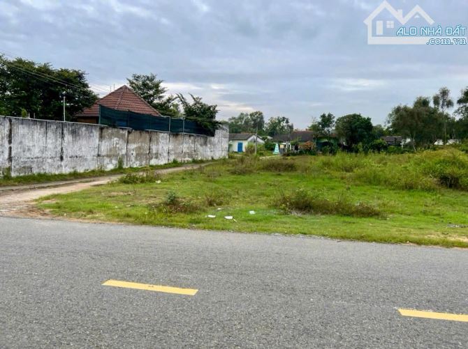 ✅ Bán 1407m2 đất thổ cư mặt tiền đường Trần Minh Châu, phường 5, tp Tân An, Long An .