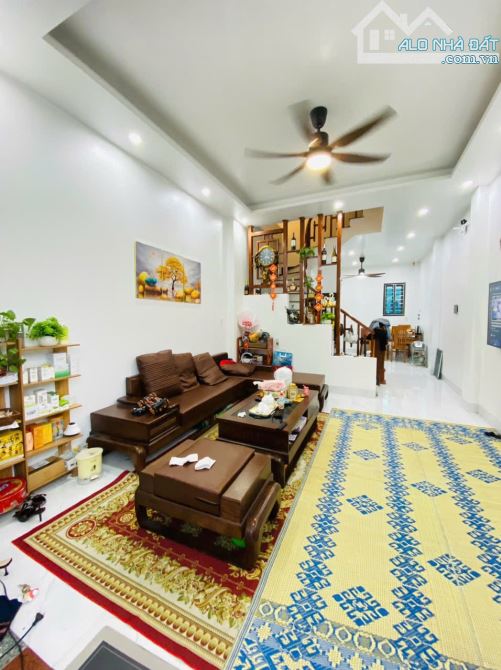 Nhà 3 Tầng trung tâm TP Thái Bình rất phù hợp để ở cũng như đầu tư sinh lời mà chỉ hơn 1 t