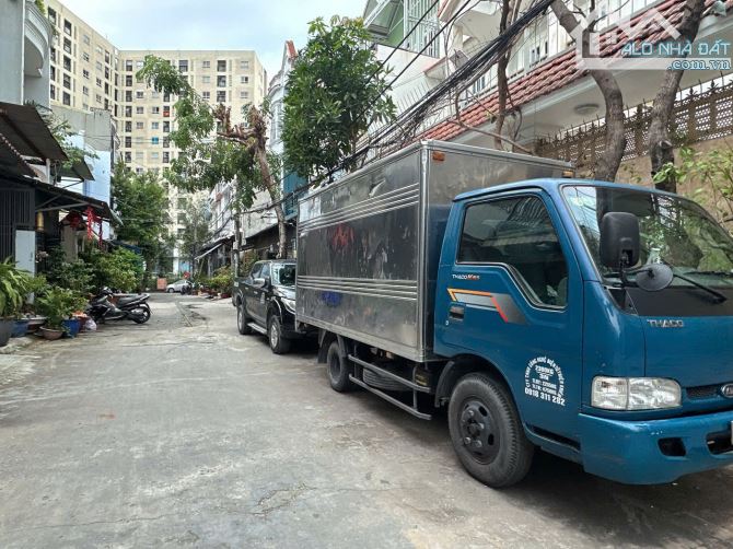 Bán nhà 5 tầng HXT Phan Huy Ích P.15 ngang 7m 105m2 sát bên chợ Bảo Ngọc Tú chỉ 12.9 tỷ.