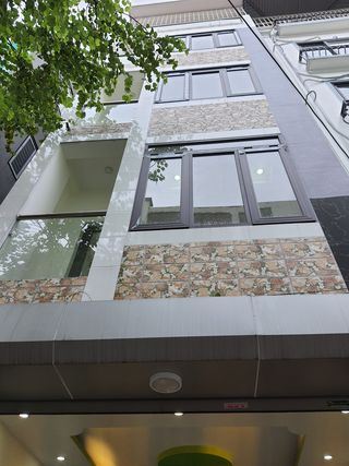 Siêu phẩm trung tâm Ngã Tư Sở, ô tô tránh 15m, ngõ thông, 5T 38m nhỉnh 8 tỷ.