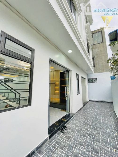 Bán nhà 3 tầng tại Miếu Hai Xã  , Lê Chân Giá 3ty38 - 11