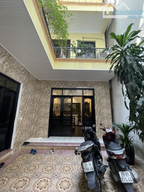 VÕNG THỊ - TÂY HỒ QUẬN HỒ TÂY VÍP - MẶT TIỀN HIẾM - LÔ GÓC 2 NGÕ RỘNG - GẦN PHỐ GẦN Ô TÔ - 1