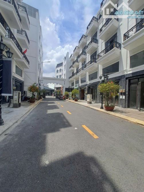 🌈Nhà Mới 5 Tầng Khu Dân Cư Ngã Tư Ga Quận 12- 60m2(4x15) 5PN- HXH vỉa hè- chỉ 8,2tỷ💵  ✅D - 1