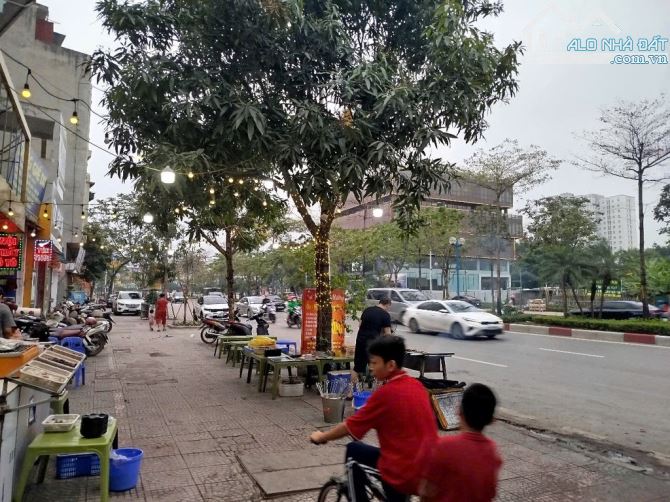 Bán đất cổ linh thạch bàn 62m² , mt 4m ôtô 7 chỗ vào đất giá chào 10,5 tỷ thương lượng - 1