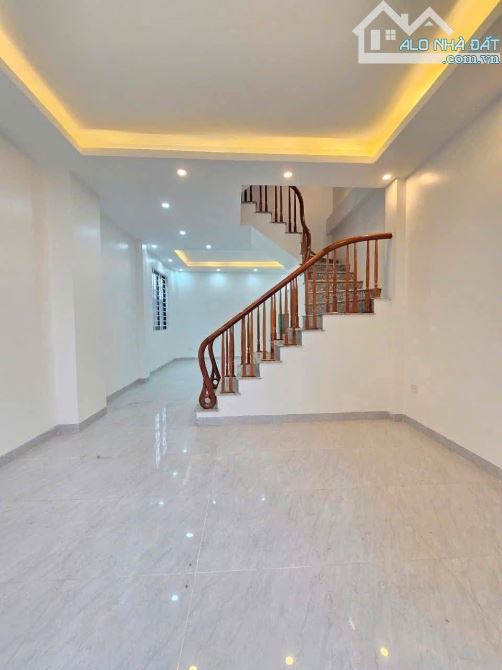 HÀNG HIẾM - BÁN NHÀ ĐẸP TẠI TỨ HIỆP, THANH TRÌ 50M X 5 TẦNG, MỚI CHỈ HƠN 5 TỶ - 1