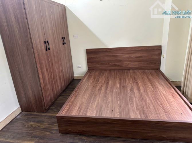 BÁN NHÀ PHỐ THẠCH BÀN LONG BIÊN 5.25 TỶ 5 TẦNG 35m, Mt 5m ô tô đỗ gần, kinh doanh gần AEON - 1