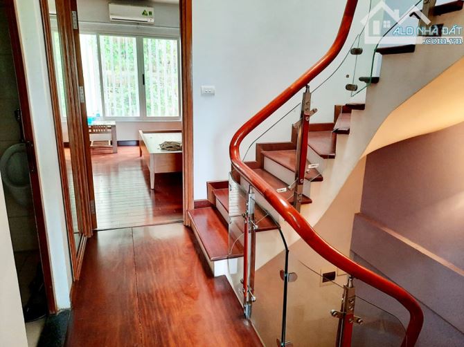 Bán nhà Khúc Thừa Dụ, Cầu Giấy - Nhà mới đầy đủ công năng, ngõ rộng thông 50m2 giá 9.5 tỷ. - 1