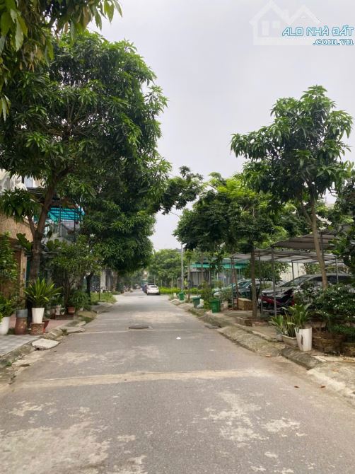 Bán đất Phân lô, kinh doanh đỉnh, vỉa hè, Tây Nam Linh Đàm, 60m2, MT5m giá 18 tỷ - 1