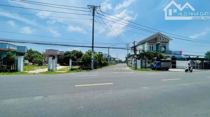 CHUYỂN NHƯỢNG LÔ ĐẤT Gần 1000m2 CÁCH BÃI TẮM LỘC AN 700M - 1