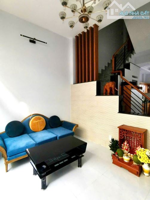 Bán Nhà Hẻm Xe Hơi Phường Linh Chiểu 62m2 Ngang 4m Dài 15,5m 4 Tầng Nhỉnh 8 Tỷ - 1