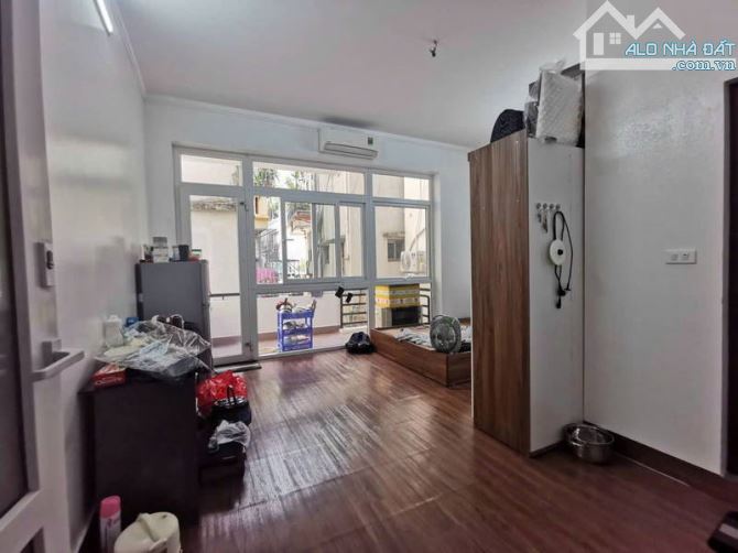 Nguyễn Khang cầu giấy 10m ra ô tô  xung quanh vô vàn tiện ích 53m2 giá 10tỷ490 - 1