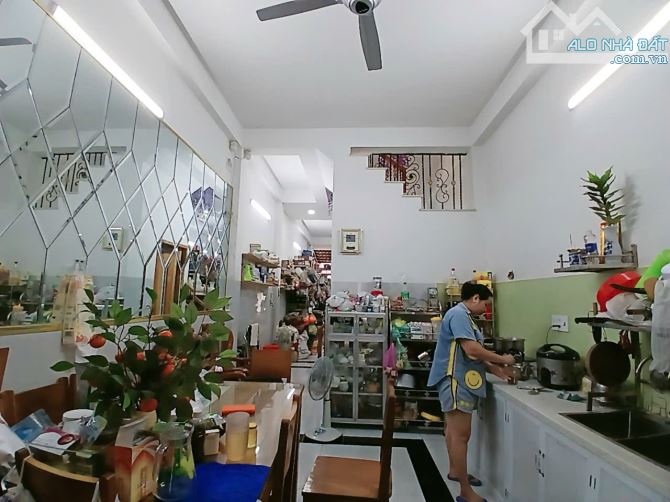 🔥 VỊ TRÍ ĐỈNH TRUNG TÂM HIỆP PHÚ - CÁCH LÊ VĂN VIỆT 30 M 💯 NHÀ ĐẸP 3 TẦNG 70 M² (3.5×20) - 1