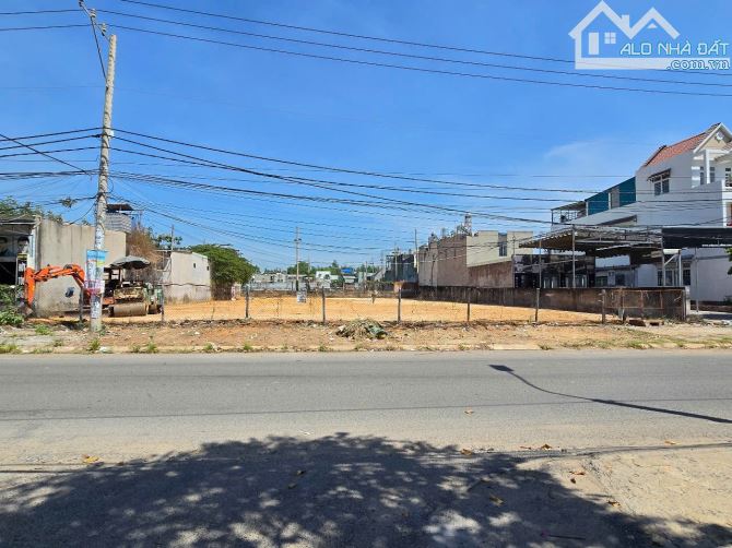 Giá 24,5 tỷ TL. Bán đất mặt tiền đường Nguyễn Văn Tiên,Trảng Dài. 28x50m. 1400m sổ thổ cư. - 1