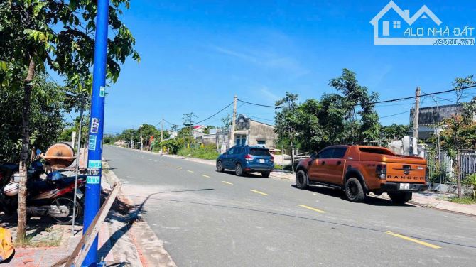 ĐẤT BIỂN LỘC AN- ĐẤT ĐỎ - BRVT  - TRỤC CHÍNH VỈA HÈ, ngay hông trường học, chợ - 1