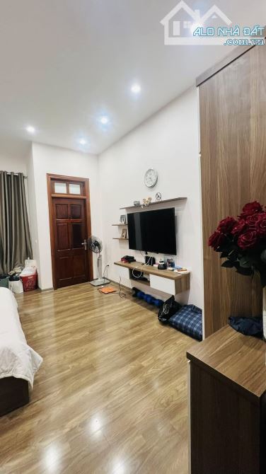 BÁN NHÀ NGUYỄN XIỂN THANH XUÂN, GẦN PHỐ PHÂN LÔ OTO TRÁNH KINH DOANH, 53M2, NHỈNH 18 TỶ - 2