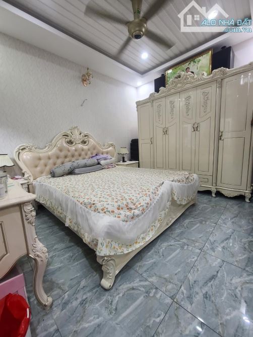 Biệt thự 120M2, 3 tầng đường 12m. Ngang hơn 6. Bán chỉ 18tỷ. Nguyễn văn Khối, Gò Vấp. - 2